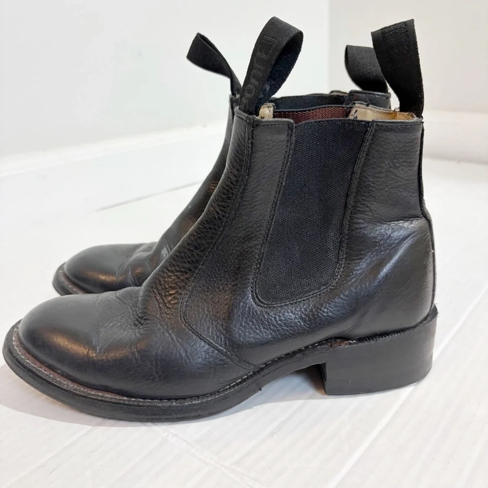 Boulet Chelsea Boots Made in Canada Women’s Size 7 Men’s Size 5.5 C Pebbled Flat
